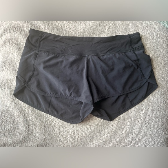 Lululemon speed short 2.5” - Picture 2 of 4